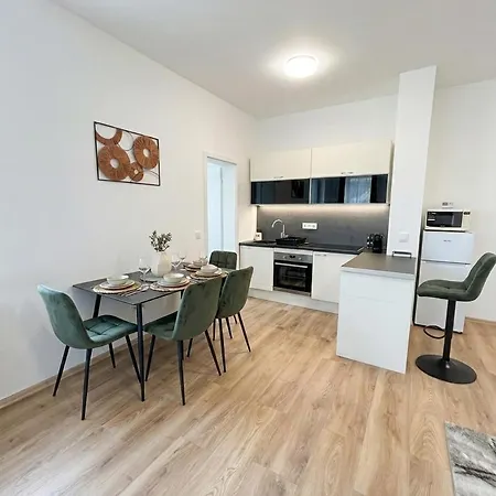 R03 Apartman Sopron