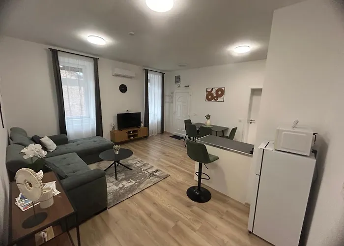 R03 Apartamento *