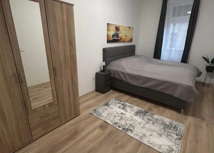 R03 Apartamento *