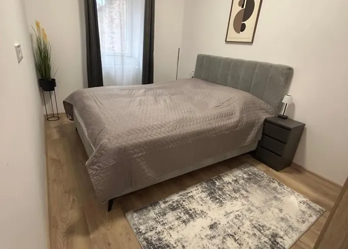 R03 Apartamento *